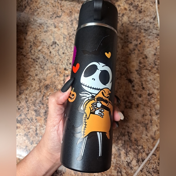 Black Thermos Set with Nightmare Before Christmas Design - Picture 3 of 6